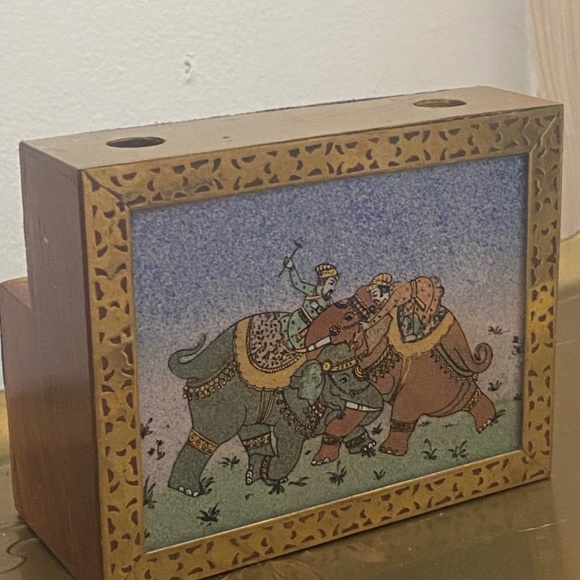 Vintage Indian artwork, wood & brass, pen & notepad holder - Picture 12 of 15